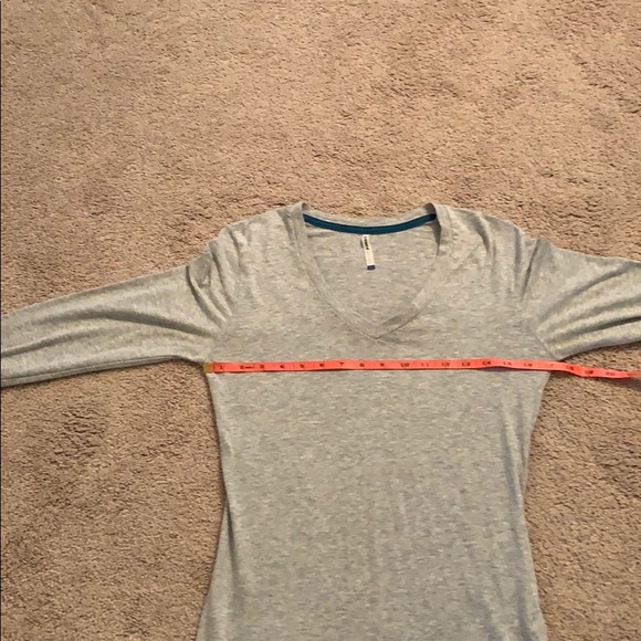 🧩 Long Sleeved T-shirt Size L 🧩 - Picture 11 of 14